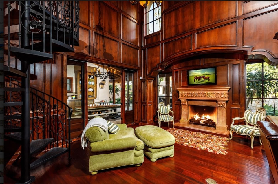 Lago Lindo two-story library and den